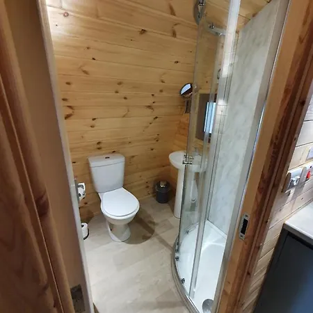 Priory Glamping Pods And Guest Campingplatz *