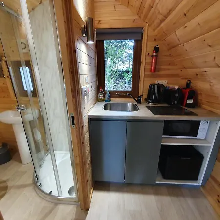 Priory Glamping Pods And Guest Campingplatz *