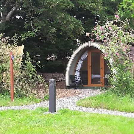 Priory Glamping Pods And Guest Campingplatz *